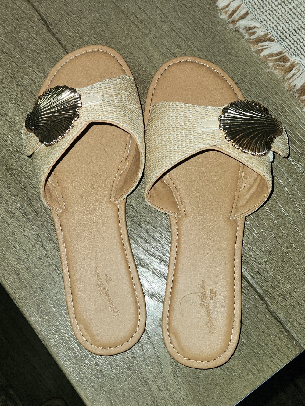 Women’s Tan Slide Sandals with Metallic Shell Accent